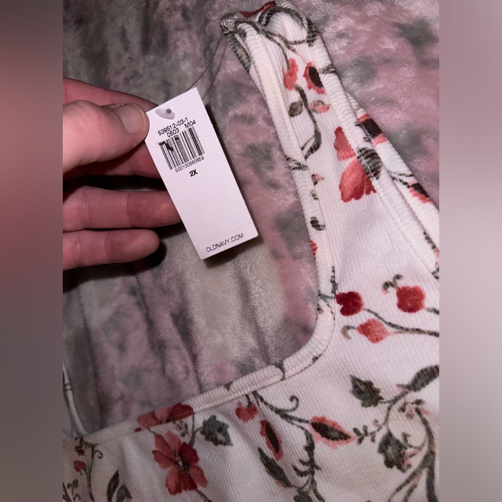 Tank top - Picture 3 of 4